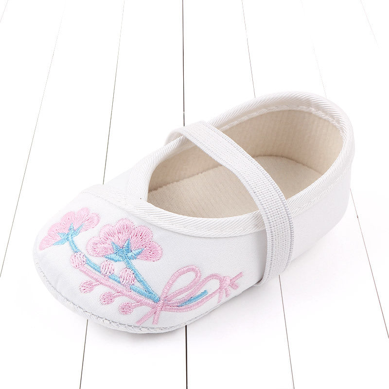 Classic embroidered baby shoes soft sole toddler shoes