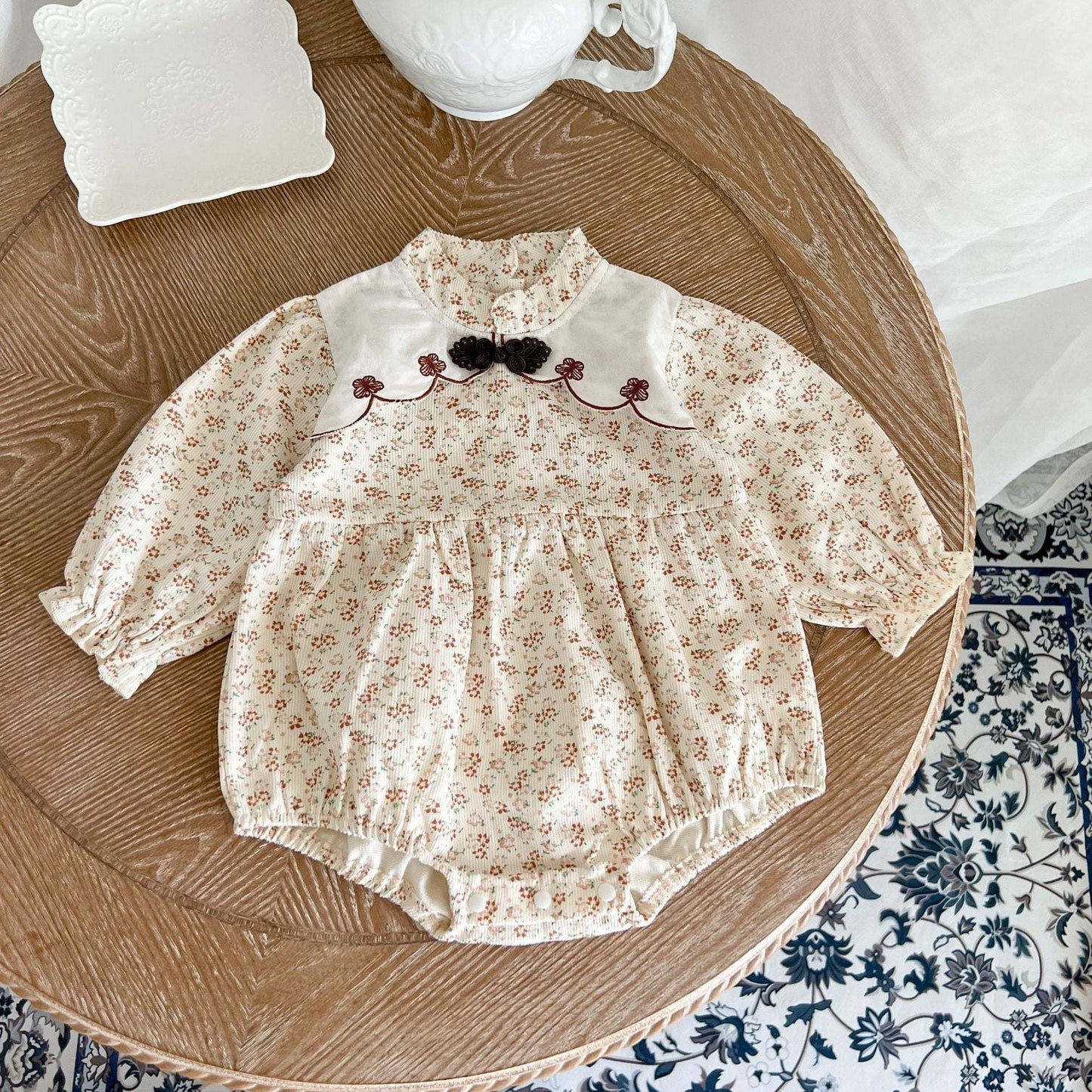 Baby Ditsy Flower Pattern Button-Up Design Cute Onesies
