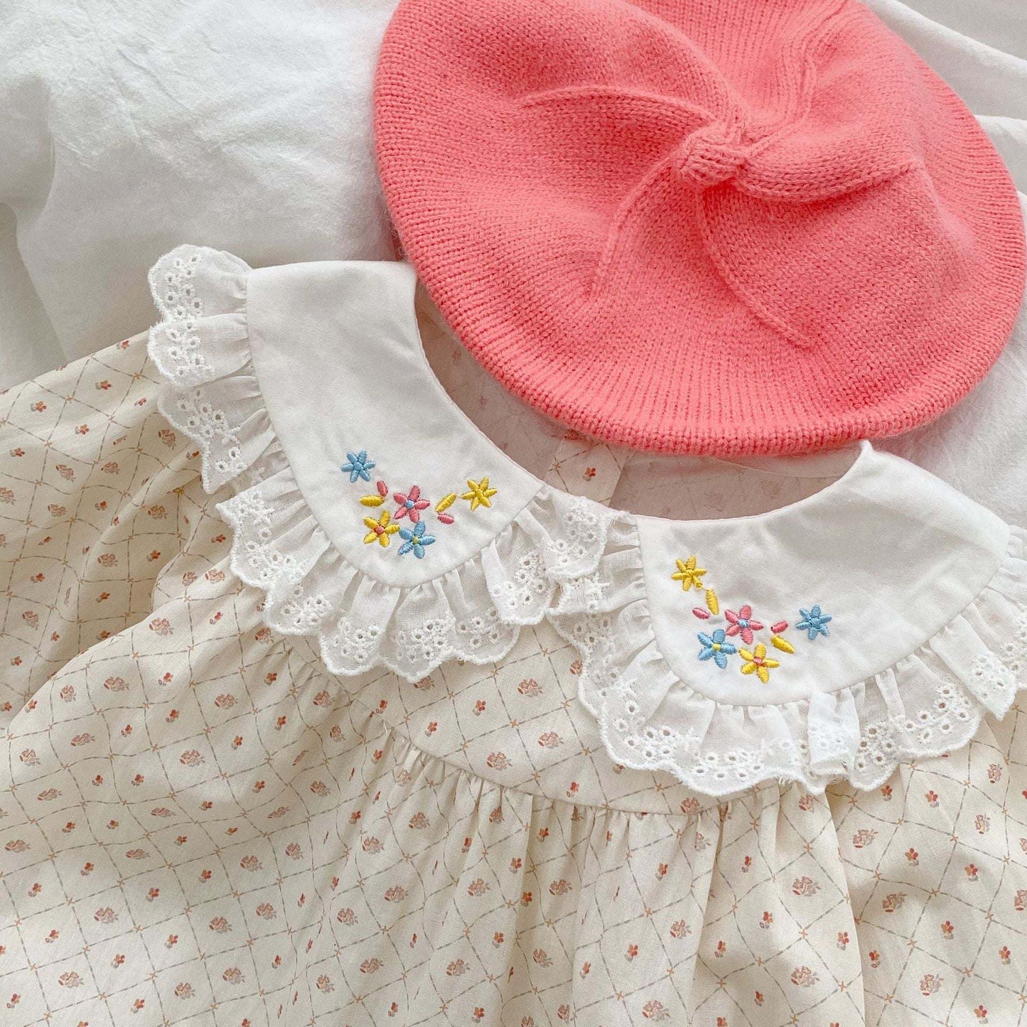 Baby Girl Ditsy Flower Pattern Mesh Doll Neck Onesies